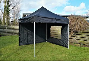 Partytent 3x3 meter huren voor kleine tuinopstelling met beschutting